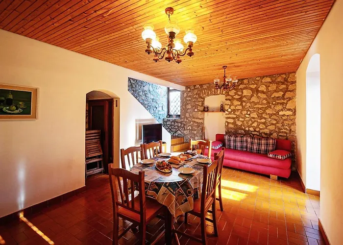 Vikendica Traditional Family In The Heart Of Dalmatia