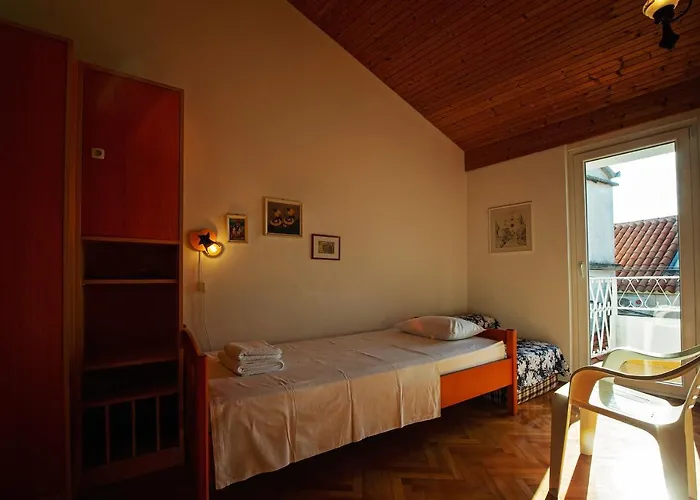 Traditional Family In The Heart Of Dalmatia Rogoznica (Sibenik-Knin)